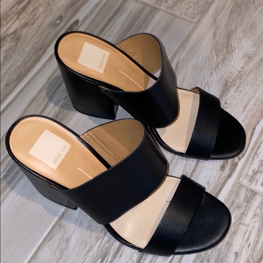 Dolce vita sandals